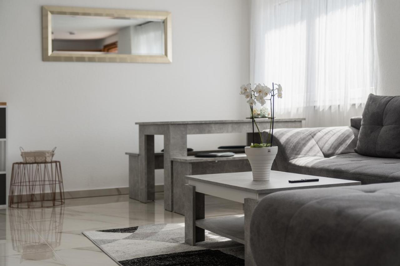 FDH Mendoza Ferienwohnung Ailingen מראה חיצוני תמונה